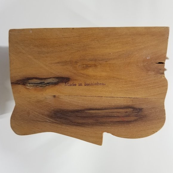 Vintage Olive Wood Nativity Scene Made in Bethlehem 6” X 6.5” Handmade Folk Art - Picture 8 of 16